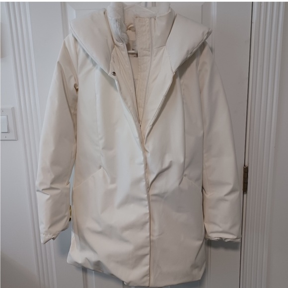 Aritzia cocoon puffer parka xxs - Picture 3 of 5